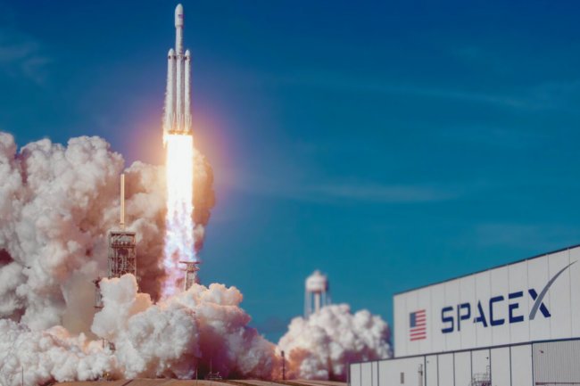 SpaceX: Revolutionizing the Future of Space Exploration